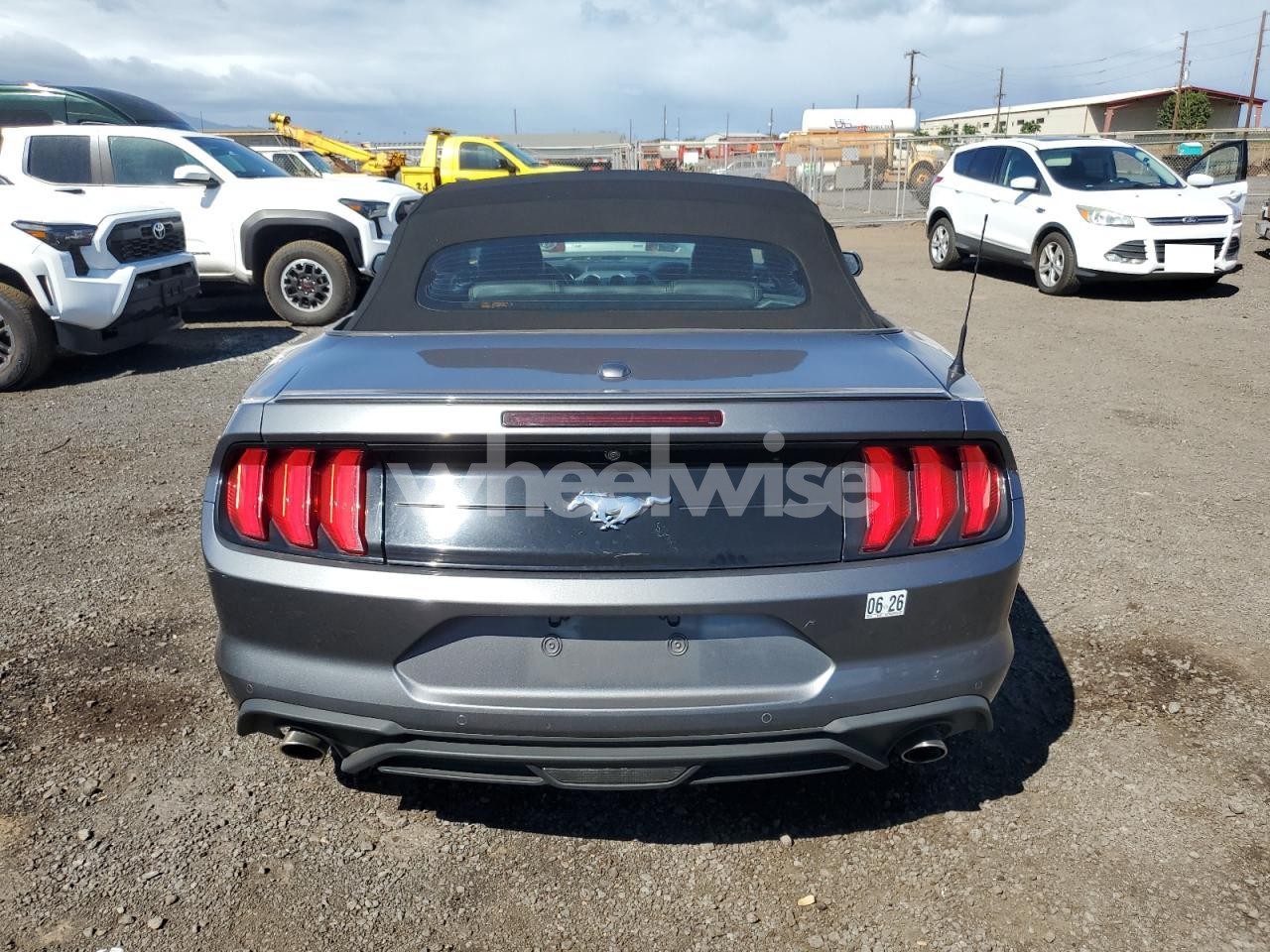 Photo 6 of 2023 FORD MUSTANG (VIN 1FATP8UH4P5111306)