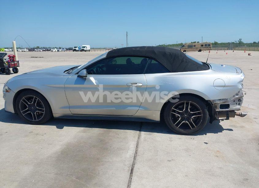 Photo 14 of 2018 Ford Mustang ECOBOOST PREMIUM (VIN 1FATP8UH5J5111337)