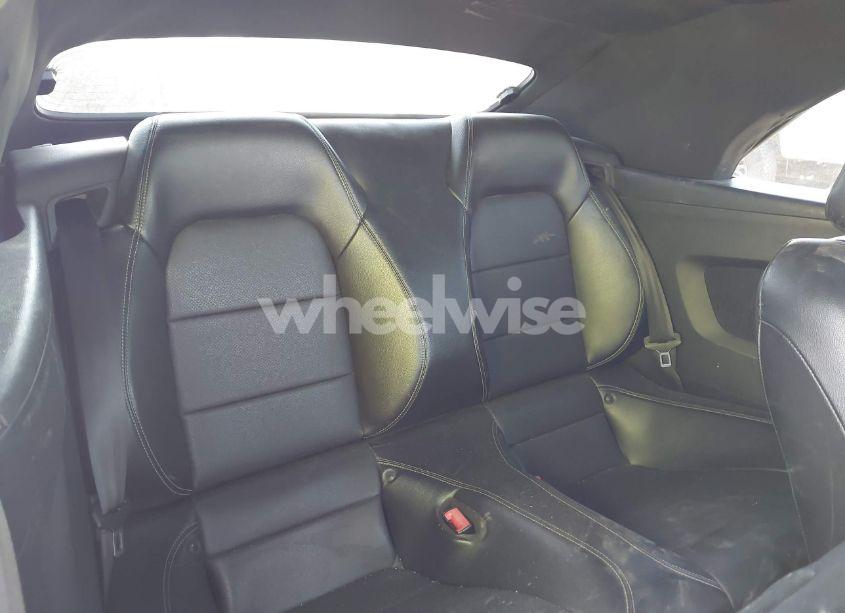 Photo 8 of 2018 Ford Mustang ECOBOOST PREMIUM (VIN 1FATP8UH5J5111337)