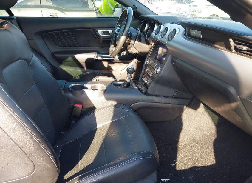 Photo 5 of 2019 Ford Mustang ECOBOOST PREMIUM (VIN 1FATP8UH5K5181664)