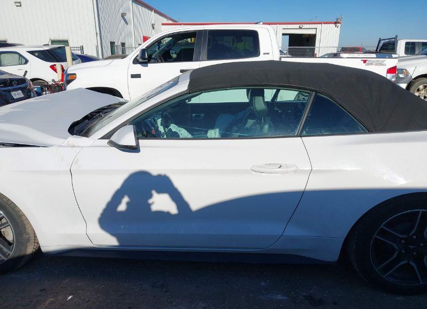 Photo 14 of 2020 Ford Mustang ECOBOOST PREMIUM (VIN 1FATP8UH5L5180130)