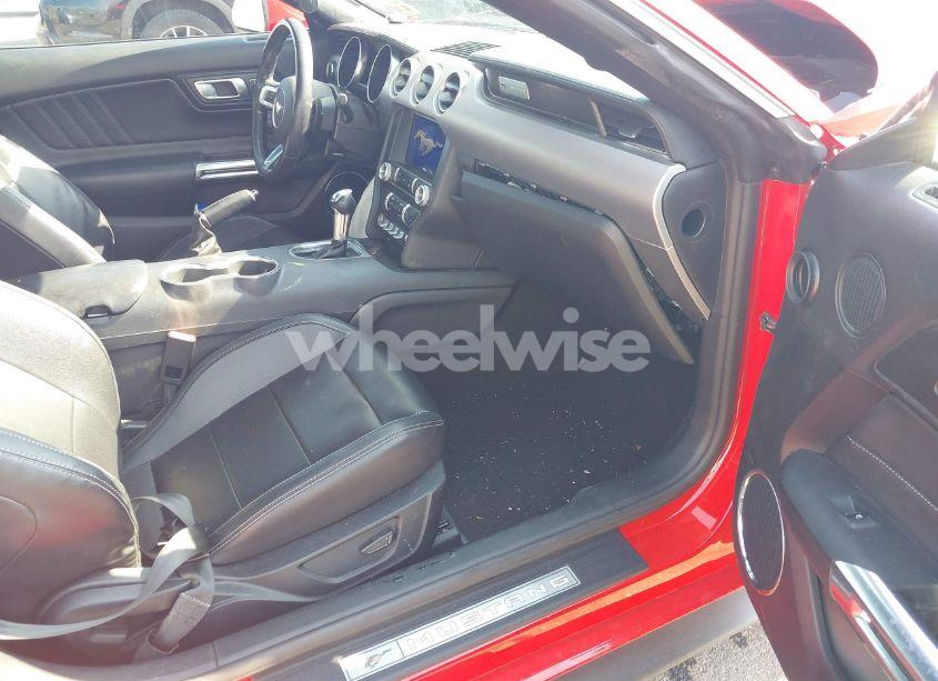 Photo 5 of 2021 Ford Mustang ECOBOOST PREMIUM (VIN 1FATP8UH5M5116008)