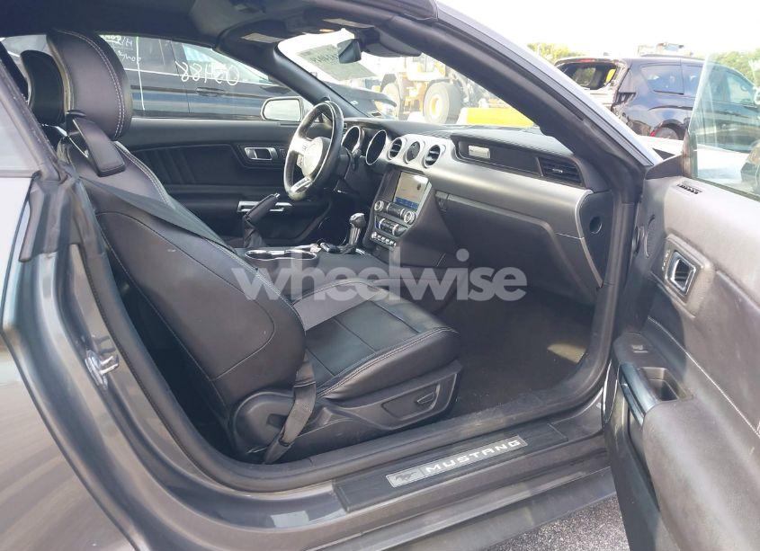 Photo 5 of 2022 Ford Mustang ECOBOOST PREMIUM (VIN 1FATP8UH5N5104538)