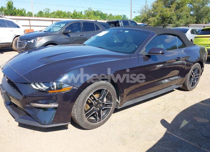 Photo 2 of 2022 Ford Mustang ECOBOOST PREMIUM (VIN 1FATP8UH5N5133246)