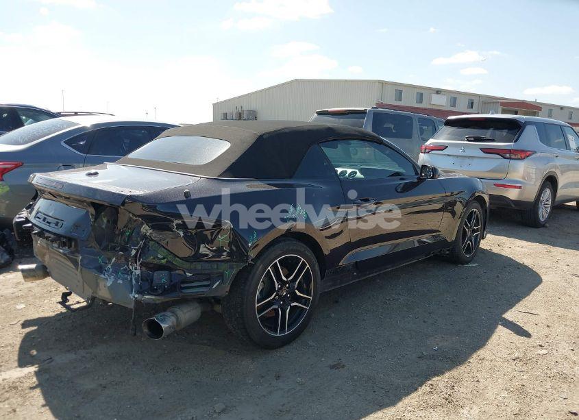 Photo 4 of 2022 Ford Mustang ECOBOOST PREMIUM (VIN 1FATP8UH5N5133246)