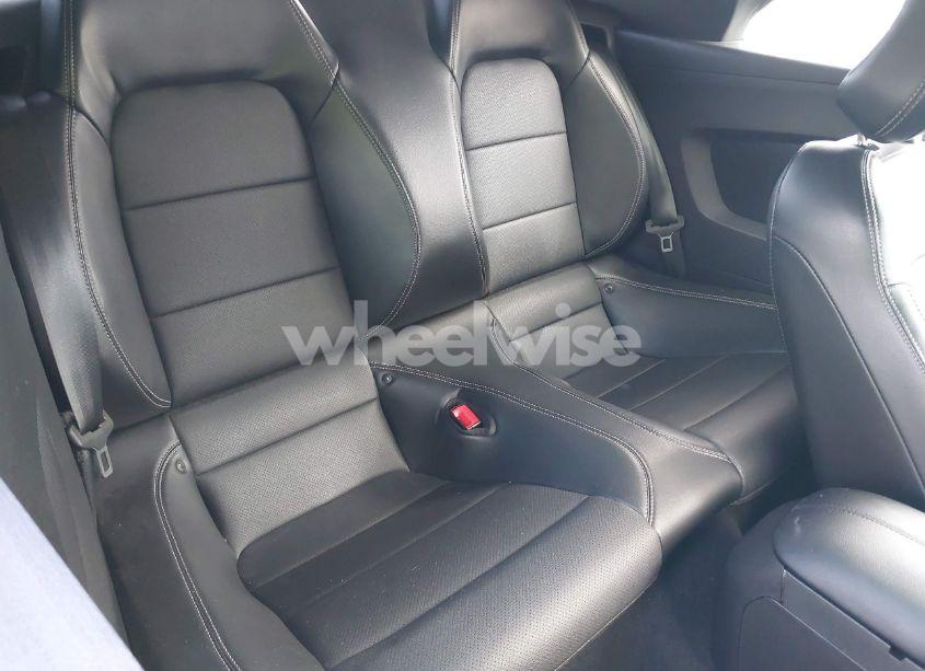 Photo 8 of 2019 Ford Mustang ECOBOOST PREMIUM (VIN 1FATP8UH6K5118864)