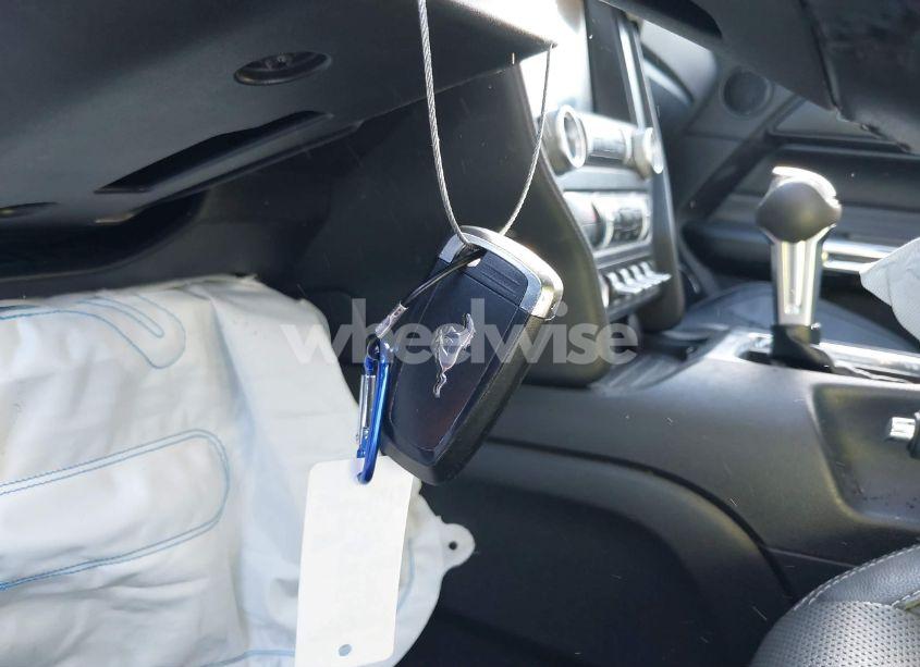 Photo 11 of 2020 Ford Mustang ECOBOOST PREMIUM (VIN 1FATP8UH6L5114539)