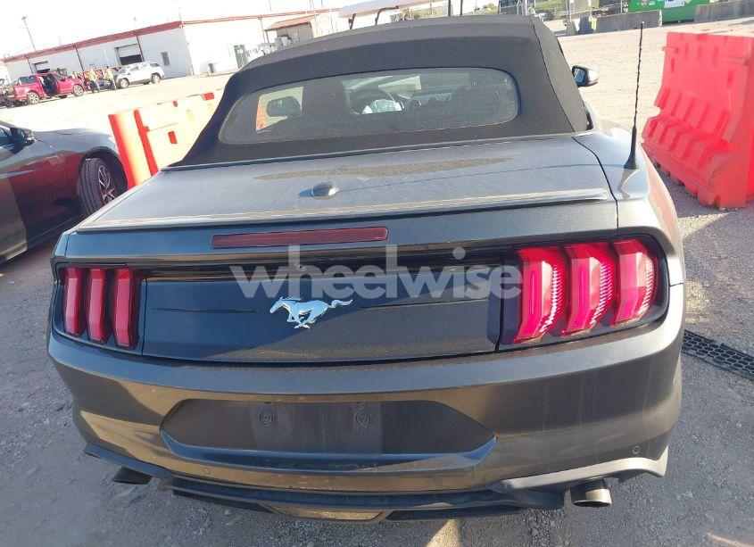 Photo 16 of 2020 Ford Mustang ECOBOOST PREMIUM (VIN 1FATP8UH6L5114539)