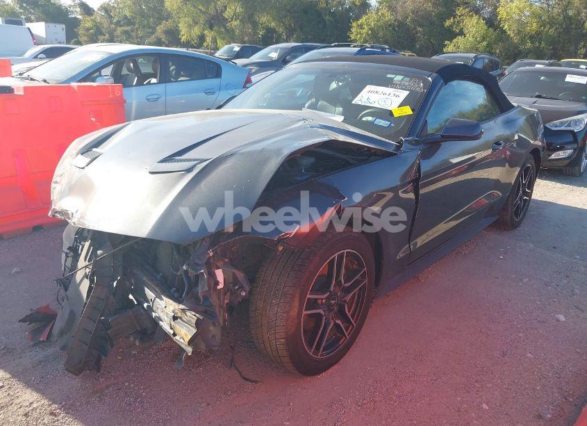 Photo 2 of 2020 Ford Mustang ECOBOOST PREMIUM (VIN 1FATP8UH6L5114539)