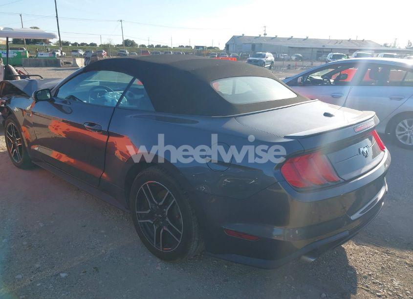 Photo 3 of 2020 Ford Mustang ECOBOOST PREMIUM (VIN 1FATP8UH6L5114539)