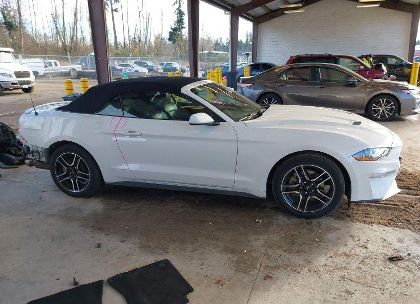 Photo 14 of 2021 Ford Mustang ECOBOOST PREMIUM (VIN 1FATP8UH6M5122433)