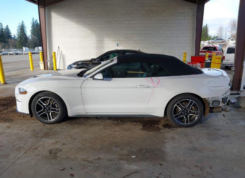 Photo 15 of 2021 Ford Mustang ECOBOOST PREMIUM (VIN 1FATP8UH6M5122433)