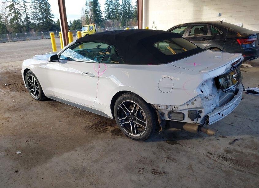 Photo 3 of 2021 Ford Mustang ECOBOOST PREMIUM (VIN 1FATP8UH6M5122433)