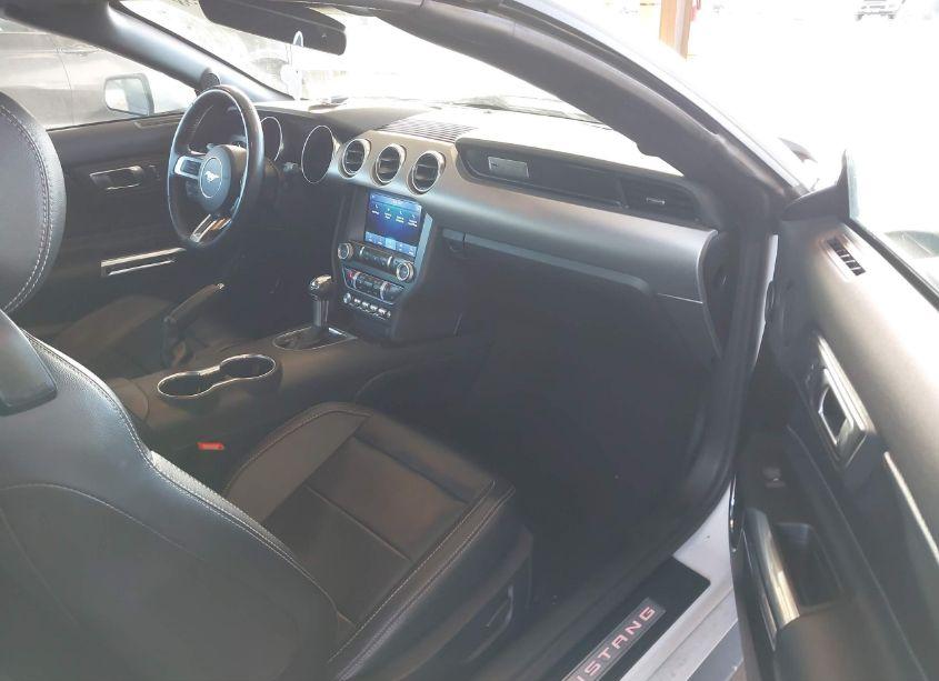 Photo 5 of 2021 Ford Mustang ECOBOOST PREMIUM (VIN 1FATP8UH6M5122433)