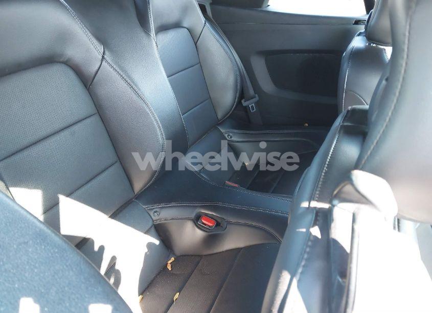 Photo 8 of 2022 Ford Mustang ECOBOOST PREMIUM (VIN 1FATP8UH6N5105570)