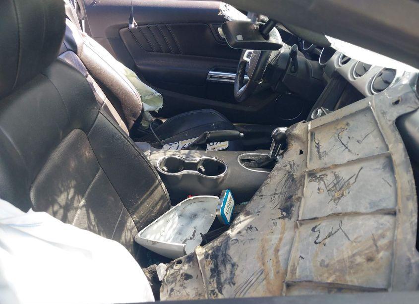 Photo 5 of 2022 Ford Mustang ECOBOOST PREMIUM (VIN 1FATP8UH6N5119081)