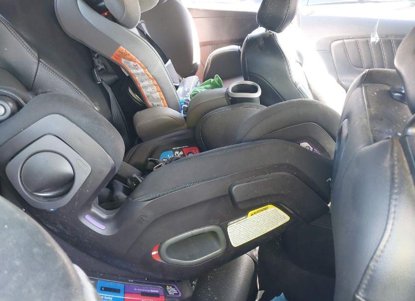 Photo 8 of 2022 Ford Mustang ECOBOOST PREMIUM (VIN 1FATP8UH6N5119081)