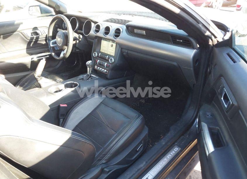 Photo 5 of 2018 Ford Mustang ECOBOOST PREMIUM (VIN 1FATP8UH7J5111677)