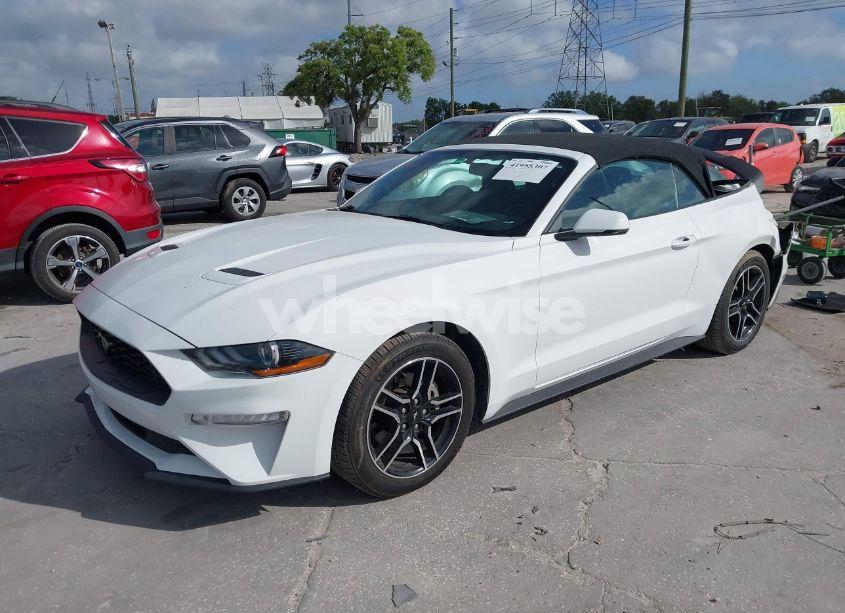 Photo 2 of 2018 Ford Mustang ECOBOOST PREMIUM (VIN 1FATP8UH7J5118080)
