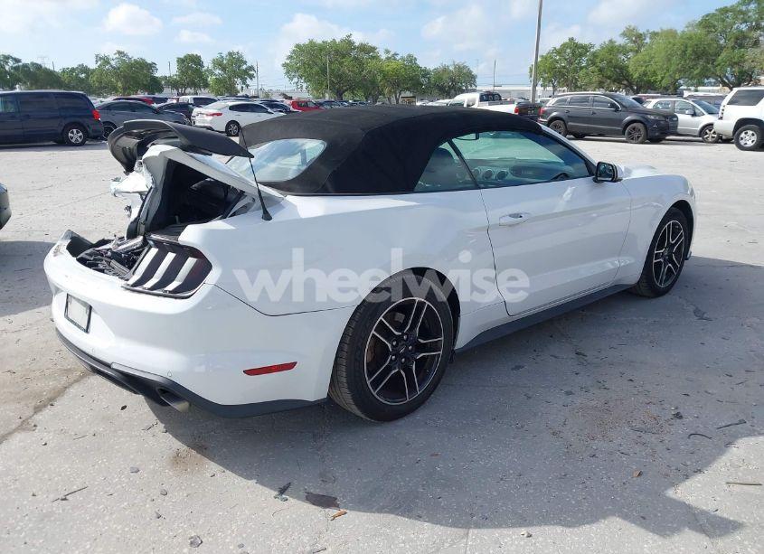 Photo 4 of 2018 Ford Mustang ECOBOOST PREMIUM (VIN 1FATP8UH7J5118080)