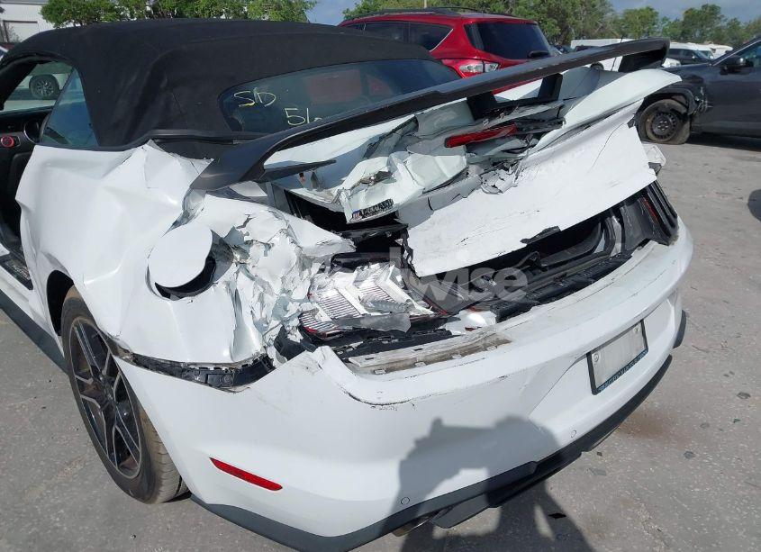 Photo 6 of 2018 Ford Mustang ECOBOOST PREMIUM (VIN 1FATP8UH7J5118080)