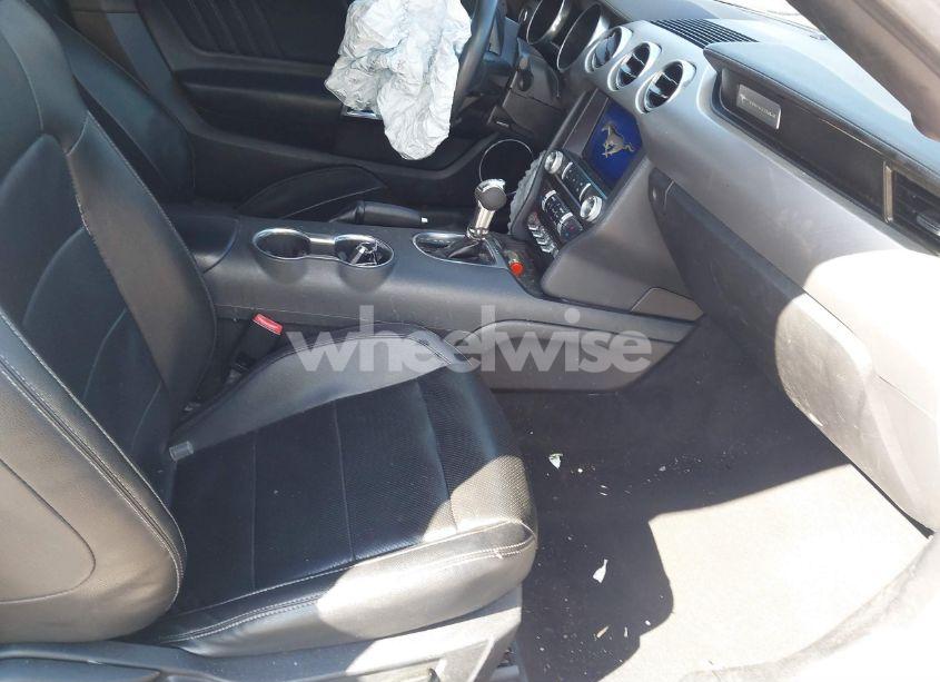 Photo 5 of 2021 Ford Mustang ECOBOOST PREMIUM (VIN 1FATP8UH7M5100201)