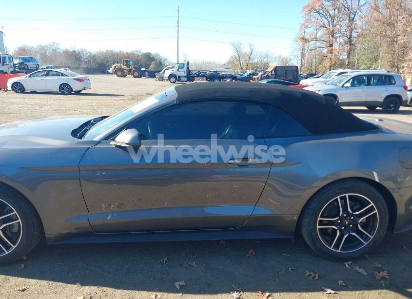 Photo 14 of 2022 Ford Mustang ECOBOOST PREMIUM (VIN 1FATP8UH7N5103326)