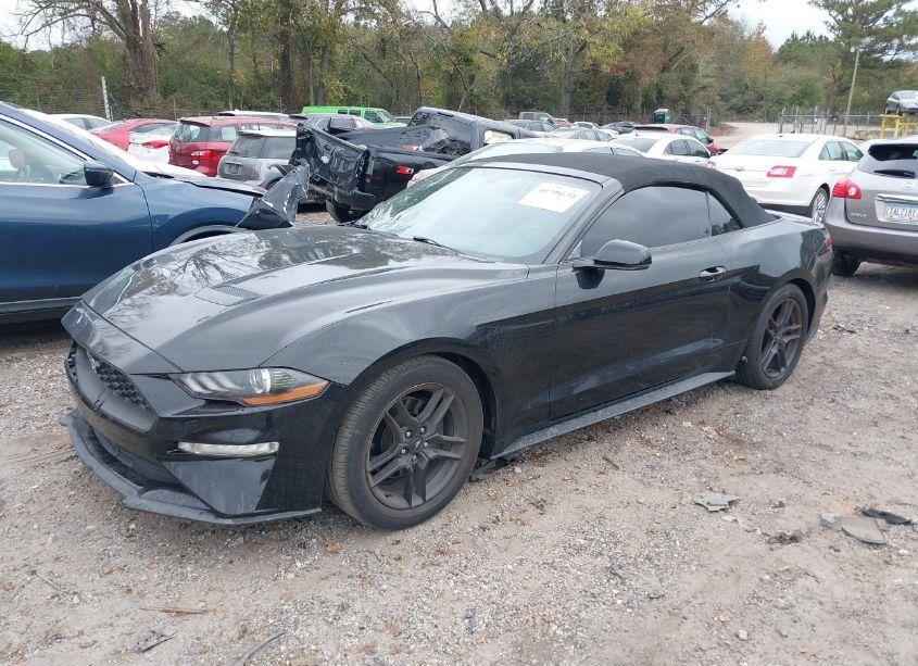 Photo 2 of 2018 Ford Mustang ECOBOOST PREMIUM (VIN 1FATP8UH8J5109467)