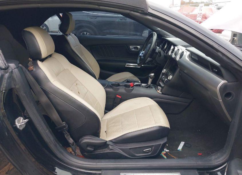 Photo 5 of 2018 Ford Mustang ECOBOOST PREMIUM (VIN 1FATP8UH8J5109467)