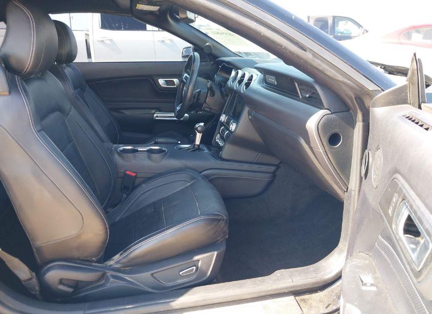 Photo 5 of 2018 Ford Mustang ECOBOOST PREMIUM (VIN 1FATP8UH8J5133686)