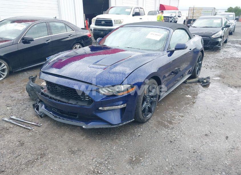 Photo 2 of 2020 Ford Mustang ECOBOOST PREMIUM (VIN 1FATP8UH8L5106720)