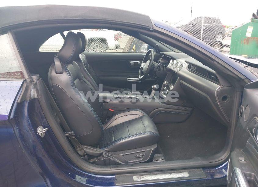 Photo 5 of 2020 Ford Mustang ECOBOOST PREMIUM (VIN 1FATP8UH8L5106720)