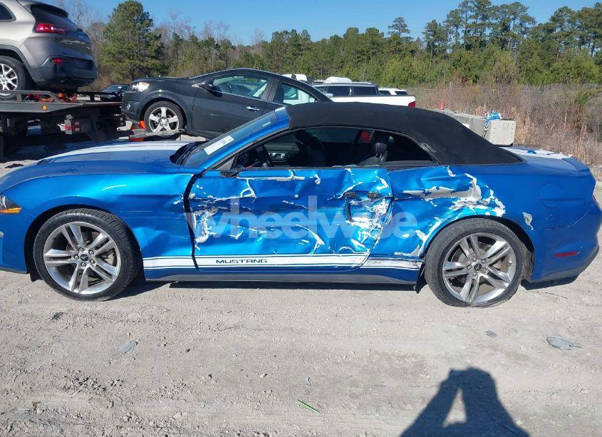 Photo 14 of 2020 Ford Mustang ECOBOOST PREMIUM (VIN 1FATP8UH8L5157974)