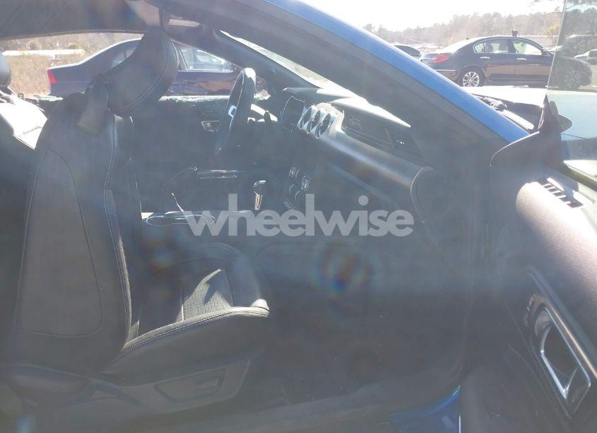 Photo 5 of 2020 Ford Mustang ECOBOOST PREMIUM (VIN 1FATP8UH8L5157974)