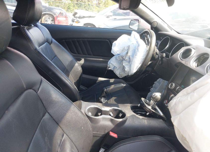 Photo 5 of 2022 Ford Mustang ECOBOOST PREMIUM (VIN 1FATP8UH8N5101309)