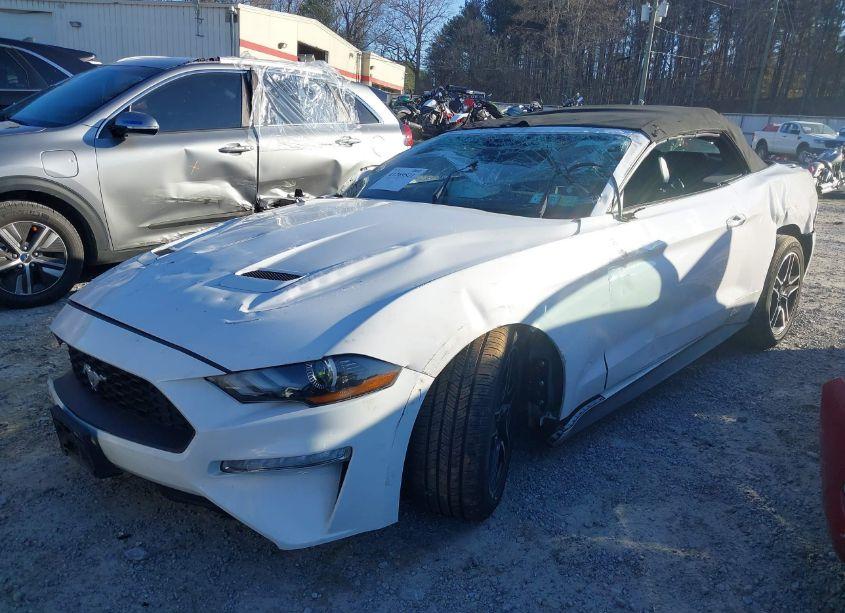 Photo 2 of 2022 Ford Mustang ECOBOOST PREMIUM (VIN 1FATP8UH8N5119471)