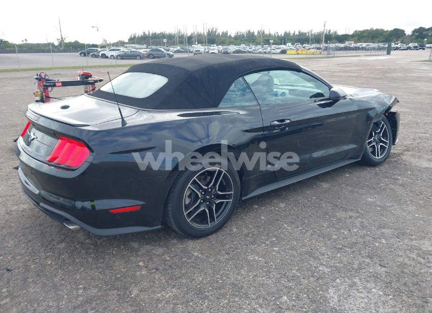 Photo 4 of 2020 Ford Mustang ECOBOOST PREMIUM (VIN 1FATP8UH9L5139502)