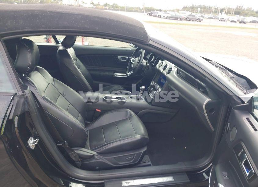 Photo 5 of 2020 Ford Mustang ECOBOOST PREMIUM (VIN 1FATP8UH9L5139502)