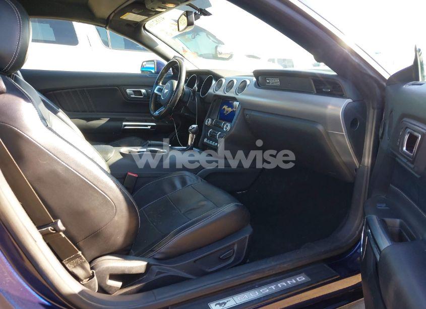 Photo 5 of 2020 Ford Mustang ECOBOOST PREMIUM (VIN 1FATP8UH9L5185458)