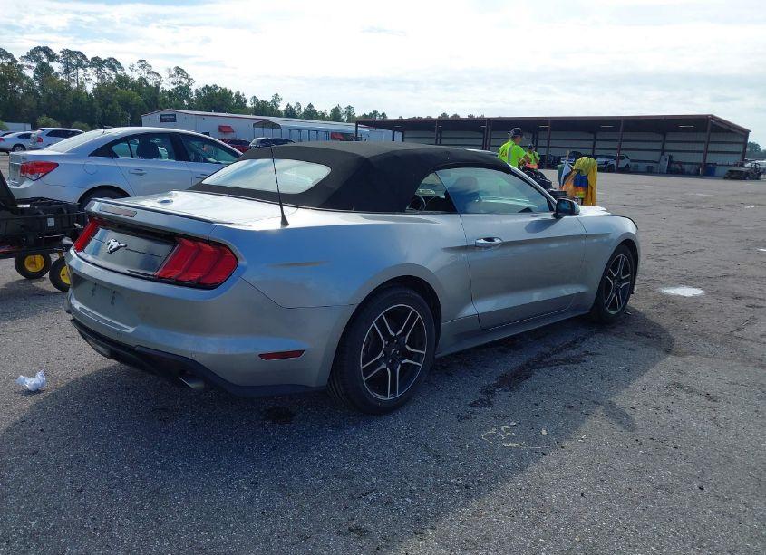Photo 4 of 2022 Ford Mustang ECOBOOST PREMIUM (VIN 1FATP8UH9N5119060)