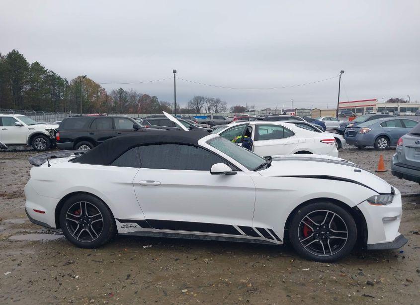 Photo 13 of 2018 Ford Mustang ECOBOOST PREMIUM (VIN 1FATP8UHXJ5132801)