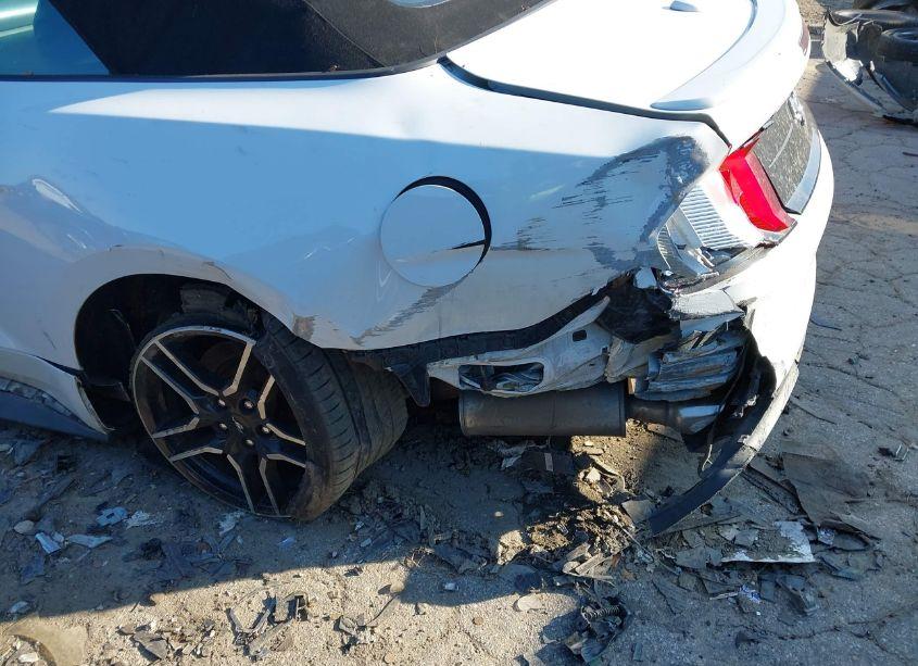 Photo 19 of 2020 Ford Mustang ECOBOOST PREMIUM (VIN 1FATP8UHXL5112583)