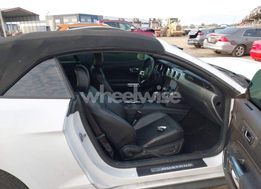 Photo 5 of 2021 Ford Mustang ECOBOOST PREMIUM (VIN 1FATP8UHXM5124332)