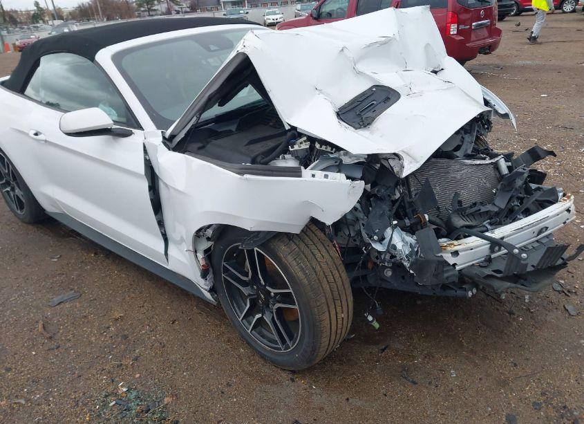 2022 Ford Mustang ECOBOOST PREMIUM (VIN 1FATP8UHXN5101358) main photo