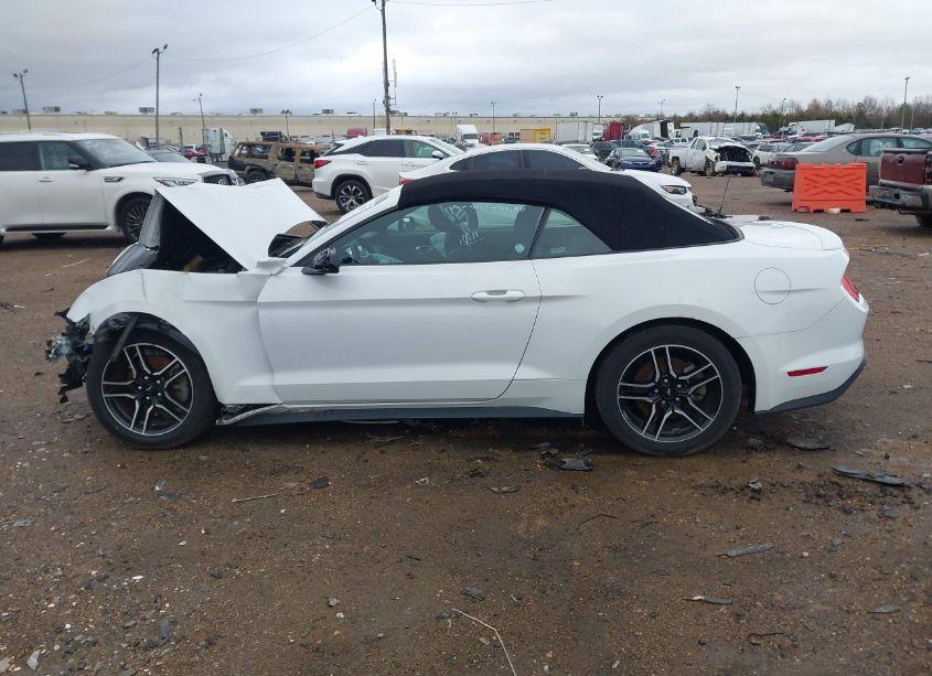 Photo 13 of 2022 Ford Mustang ECOBOOST PREMIUM (VIN 1FATP8UHXN5101358)