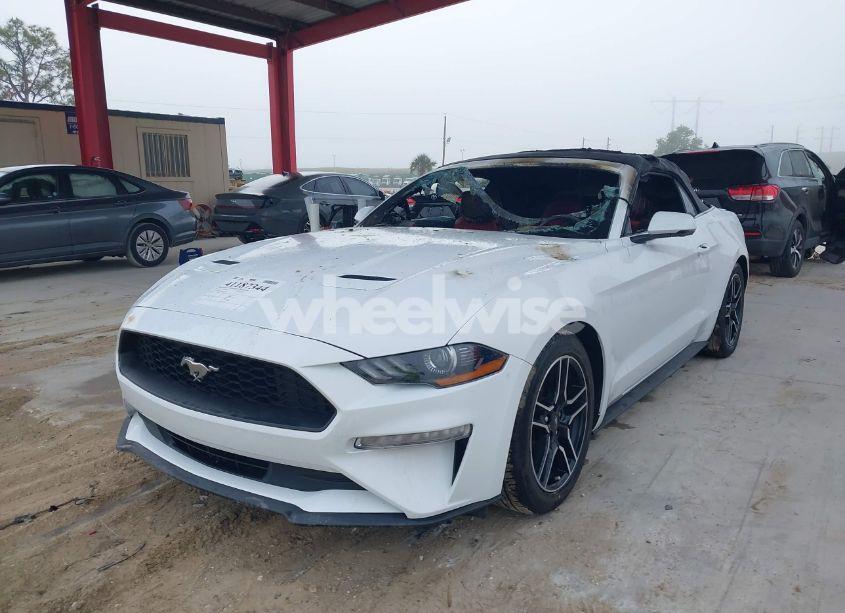 Photo 2 of 2022 Ford Mustang ECOBOOST PREMIUM (VIN 1FATP8UHXN5140693)