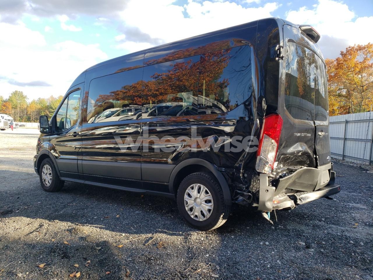 Photo 2 of 2025 FORD TRANSIT T-350 (VIN 1FBAX2C82SKA56899)