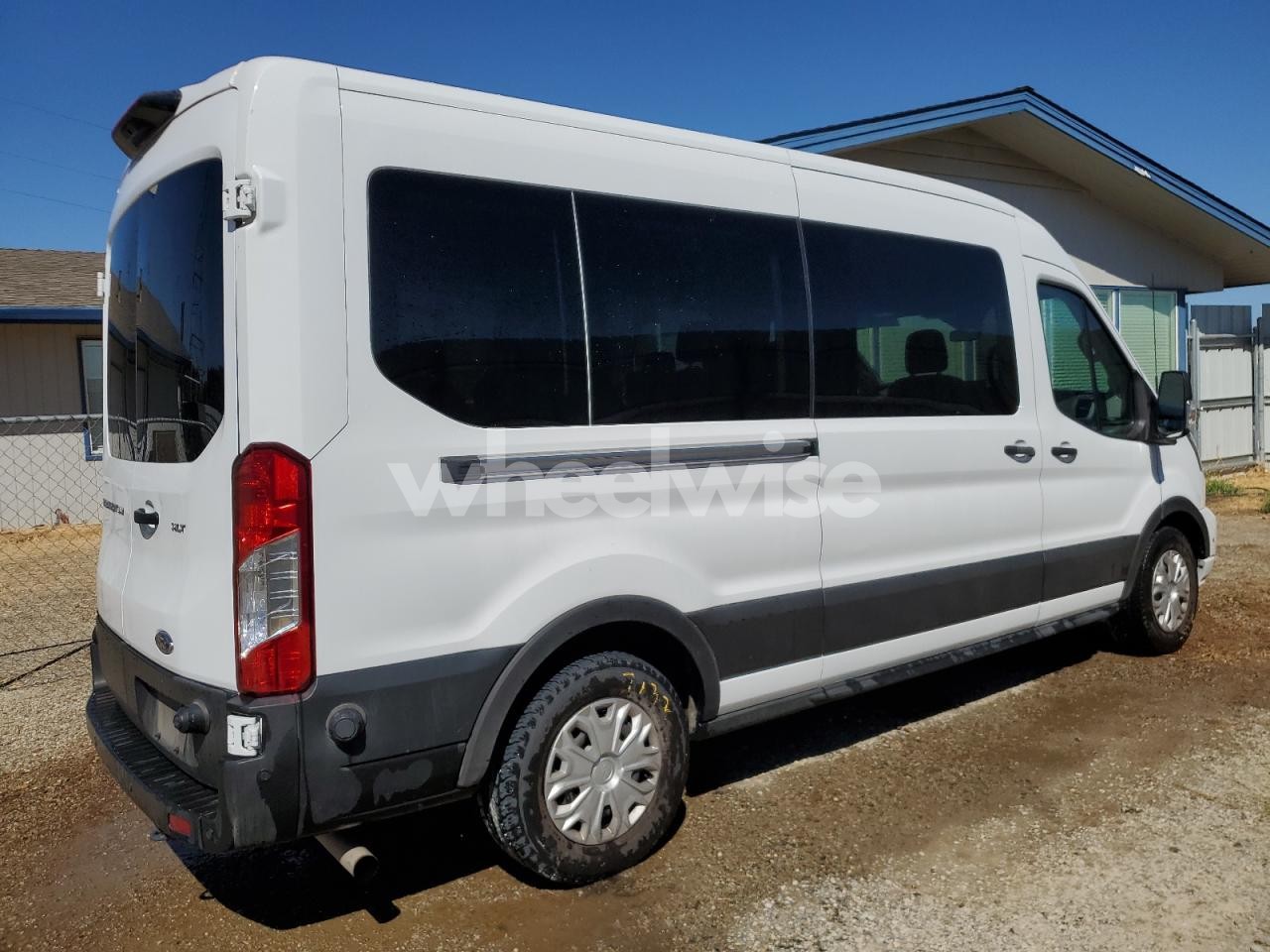 Photo 3 of 2024 FORD TRANSIT T-350 (VIN 1FBAX2C83RKA83488)