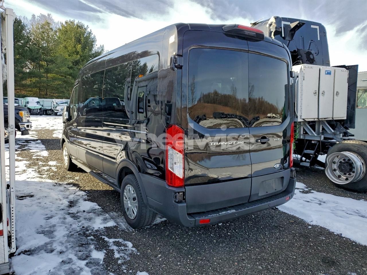 Photo 2 of 2023 FORD TRANSIT T-350 (VIN 1FBAX2C86PKB08221)