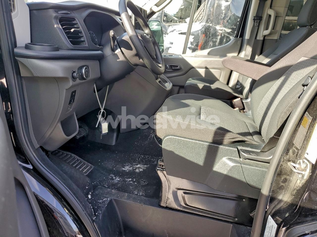 Photo 7 of 2023 FORD TRANSIT T-350 (VIN 1FBAX2C86PKB08221)